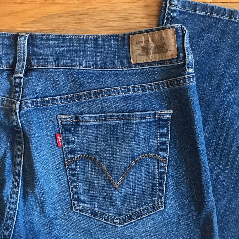 Levi’s Boot Cut  Jeans - Picture 7 of 7